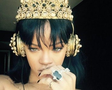 Rihanna’s Blinged Out Dolce and Gabbana + FRENDS Headphones Sell Out Within 24 Hours of Release