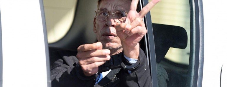 EgyptAir Hijacker Makes Victory Sign While Going to Jail for 8 Days’ Detention