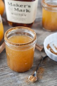 pumpkin-spice-whiskey-cocktail