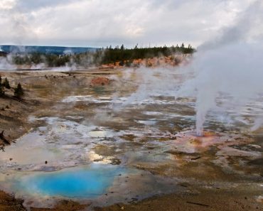 The World’s Tallest Active Geyser in Yellowstone and Scientists Are Baffled